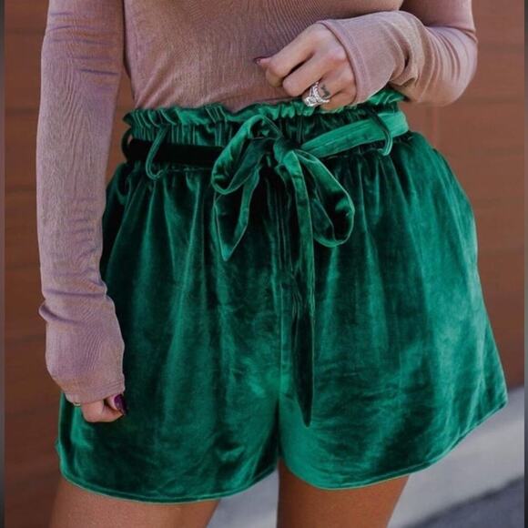 Jodifl Medium Emerald Green Velvet Belted Paper Bag Short - Picture 1 of 8